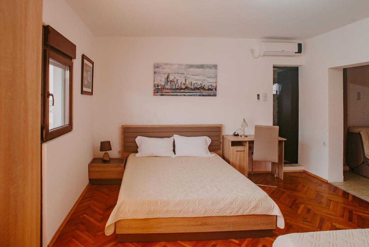 Azure Adriatic Apartamento Kotor Exterior foto