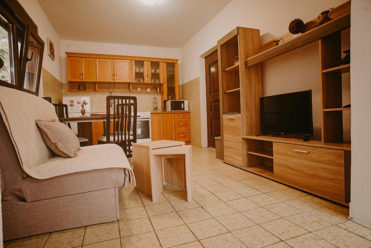Azure Adriatic Apartamento Kotor Exterior foto