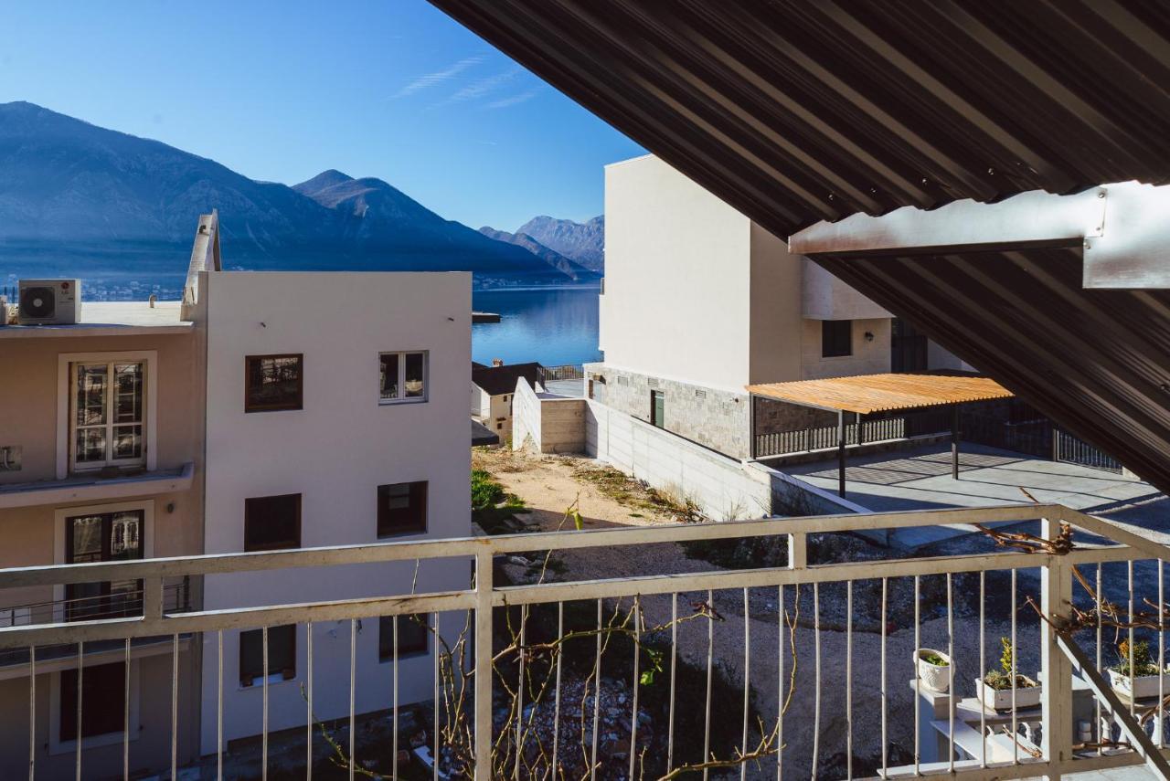 Azure Adriatic Apartamento Kotor Exterior foto