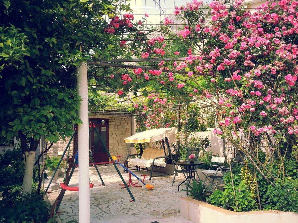 Azure Adriatic Apartamento Kotor Exterior foto