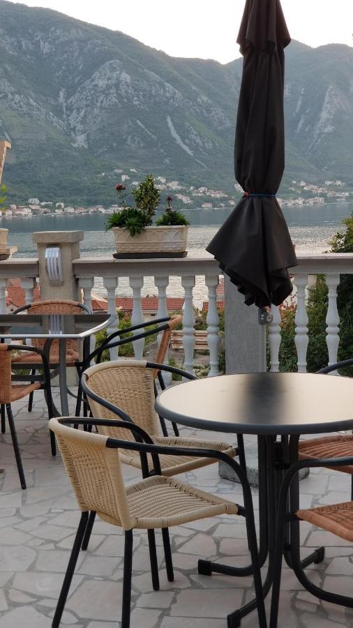 Azure Adriatic Apartamento Kotor Exterior foto