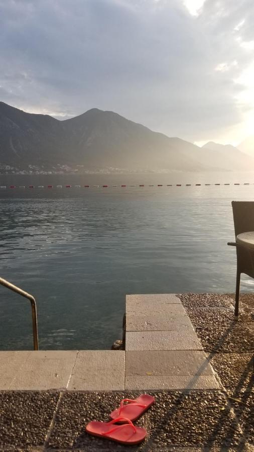 Azure Adriatic Apartamento Kotor Exterior foto